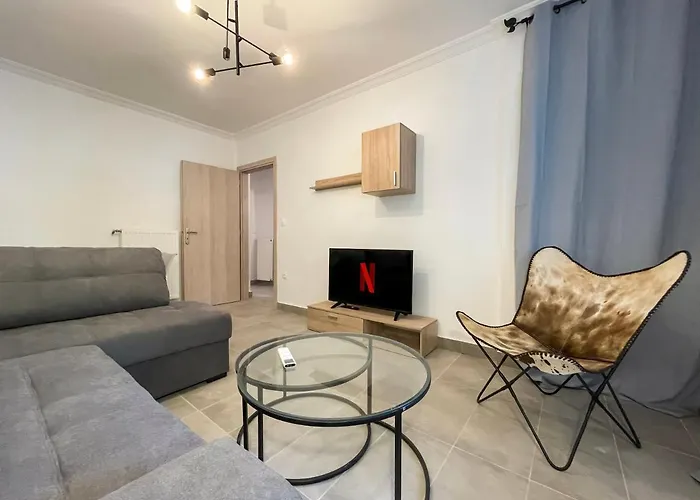 Downtown Retreat 67Sqm Apt In Neos Kosmos